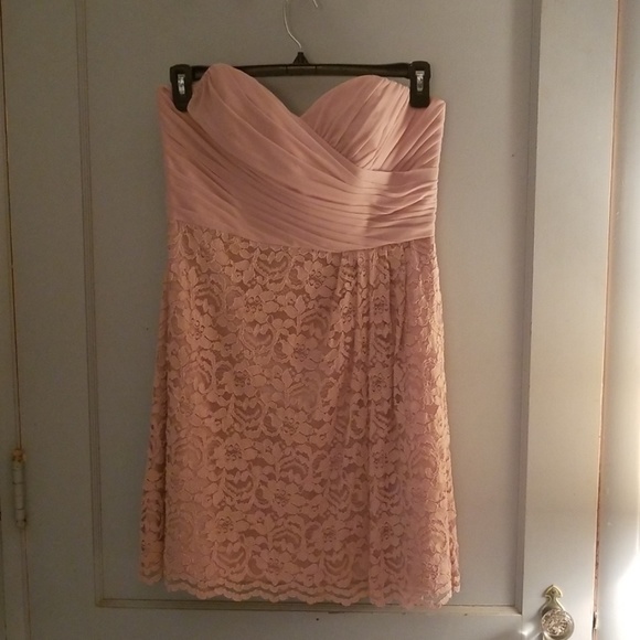 Davids Bridal Short Sweetheart Neckline - Picture 1 of 2